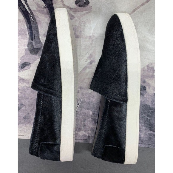Toms Faux Fur Uppers Comfort Shoes Women's Size US 10 Black Slip On Rubber Sole - Picture 10 of 15